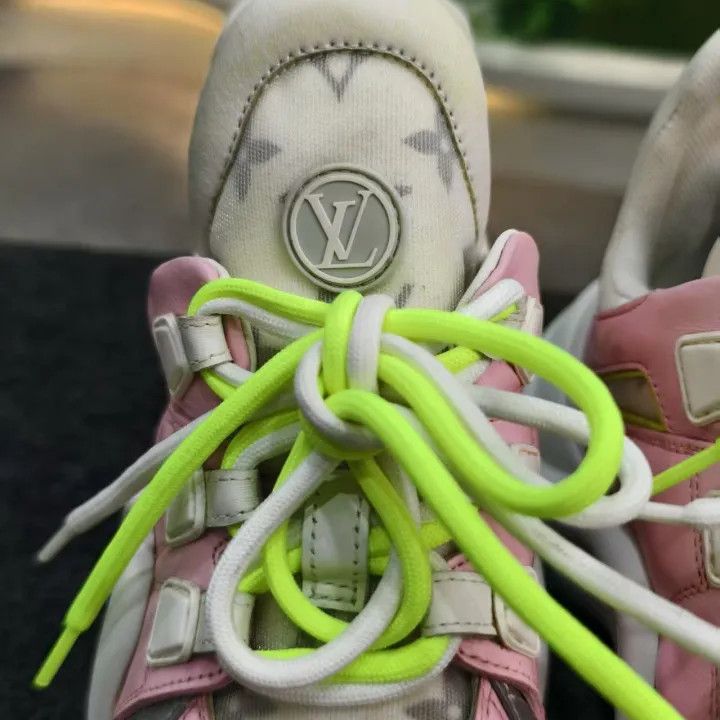 Louis Vuitton Louis Vuitton Archlight Casual Sneakers for Women 0079 Size US 7 / IT 37 - 12 Thumbnail