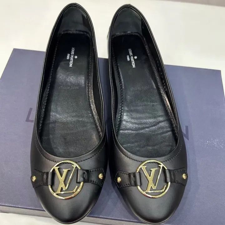 Louis Vuitton Louis Vuitton Classic Black Leather Loafers 0079 Size US 6 / IT 36 - 8 Thumbnail