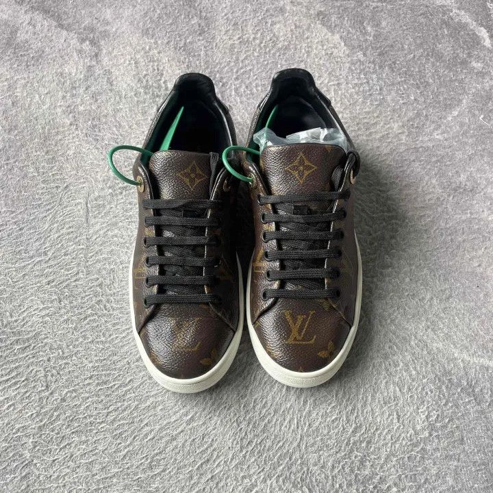 Louis Vuitton Louis Vuitton Frontrow Monogram Canvas Sneakers 0079 Size US 6 / IT 36 - 2 Thumbnail