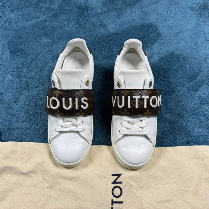 Louis Vuitton Louis Vuitton Fashionable Low-Top Sneakers 0079 Size US 6 / IT 36 - 2 Thumbnail