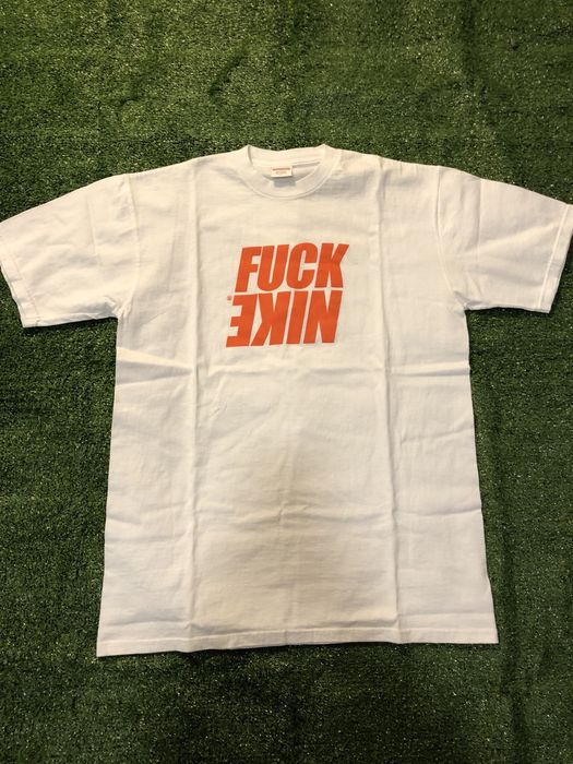 Nike supreme clearance tee