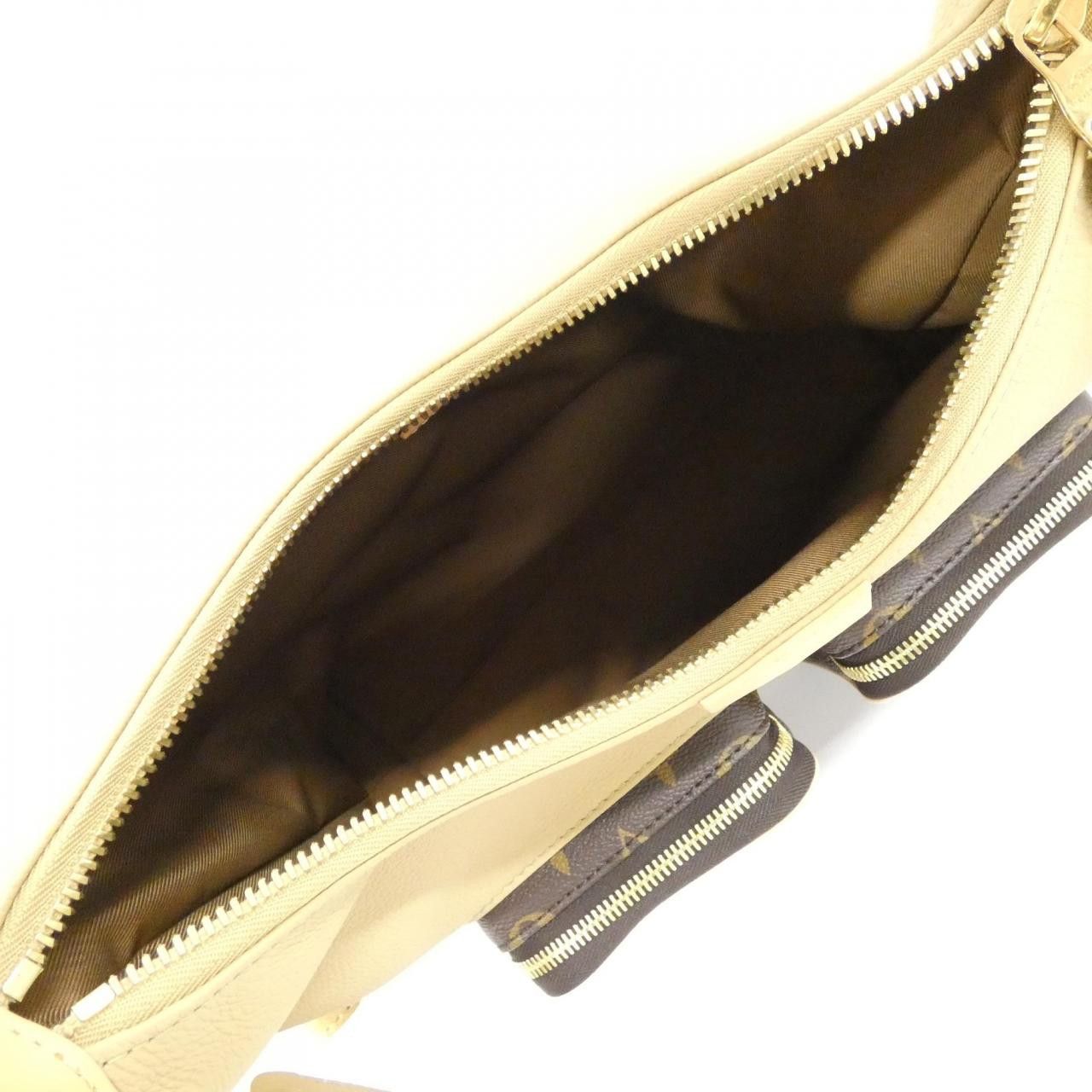 Louis Vuitton Louis Vuitton Louis Vuitton Monogram Calf Shoulder Bag Canvas Shoulder Bag M12697 Size ONE SIZE - 7 Thumbnail