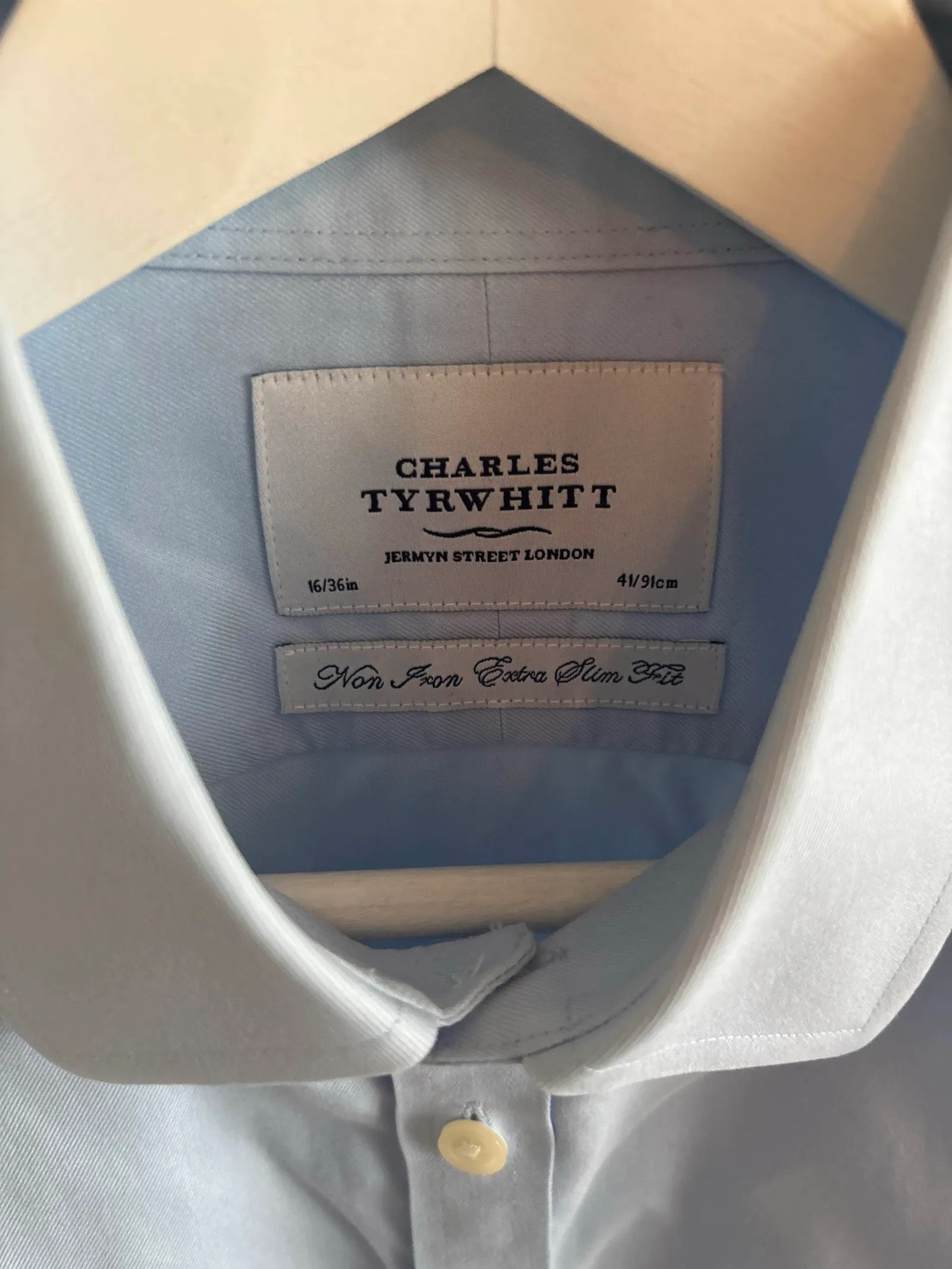 Charles Tyrwhitt Charles Tyrwhitt Shirt Size US XL / EU 56 / 4 - 2 Thumbnail
