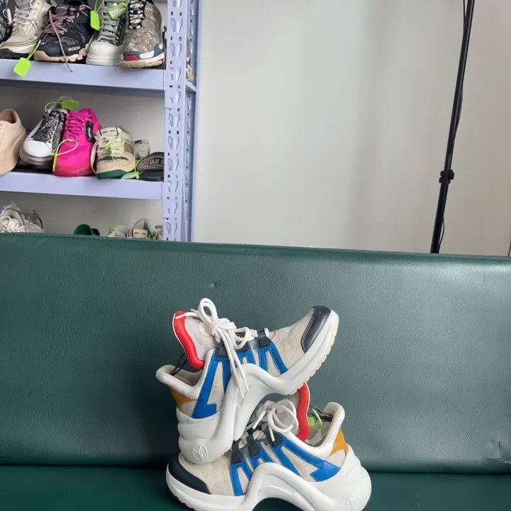 Louis Vuitton Louis Vuitton Archlight Low-Top Casual Sneakers for Women 0079 Size US 5 / IT 35 - 8 Thumbnail
