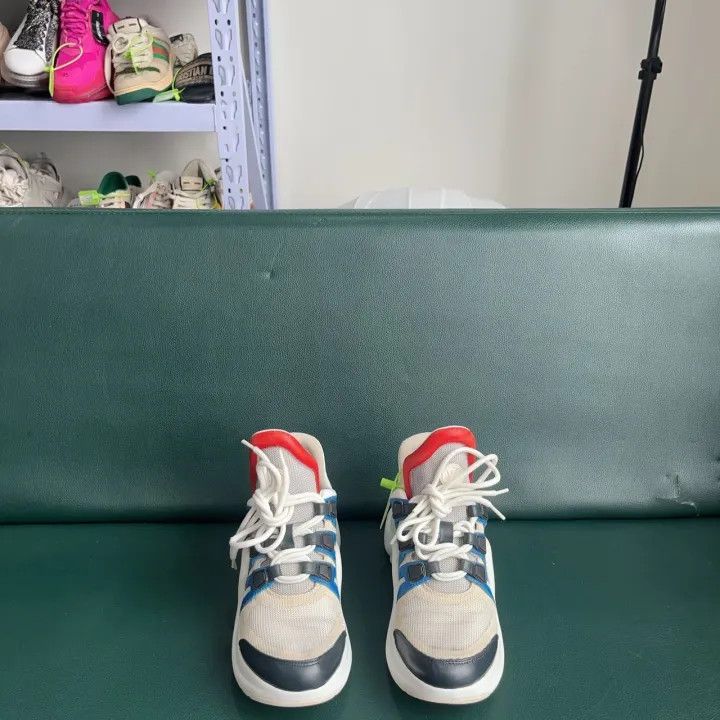 Louis Vuitton Louis Vuitton Archlight Low-Top Casual Sneakers for Women 0079 Size US 5 / IT 35 - 2 Thumbnail