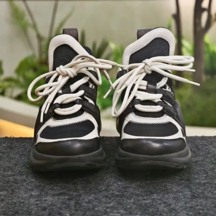 Louis Vuitton Louis Vuitton Archlight Black and White Sneakers 0079 Size US 6 / IT 36 - 3 Thumbnail