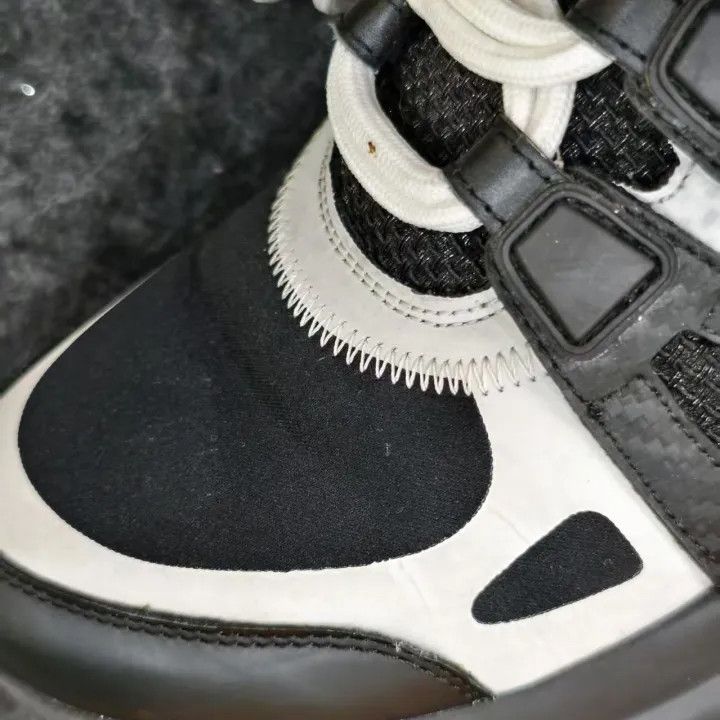 Louis Vuitton Louis Vuitton Archlight Black and White Sneakers 0079 Size US 6 / IT 36 - 16 Thumbnail