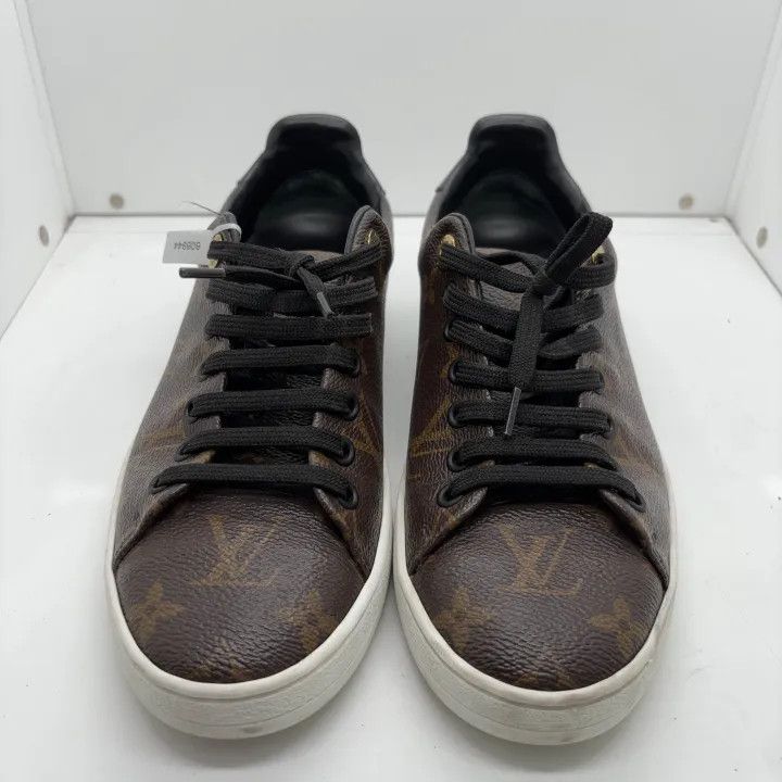 Louis Vuitton Louis Vuitton Frontrow Monogram Leather Sneakers for Women 0079 Size US 6 / IT 36 - 2 Thumbnail