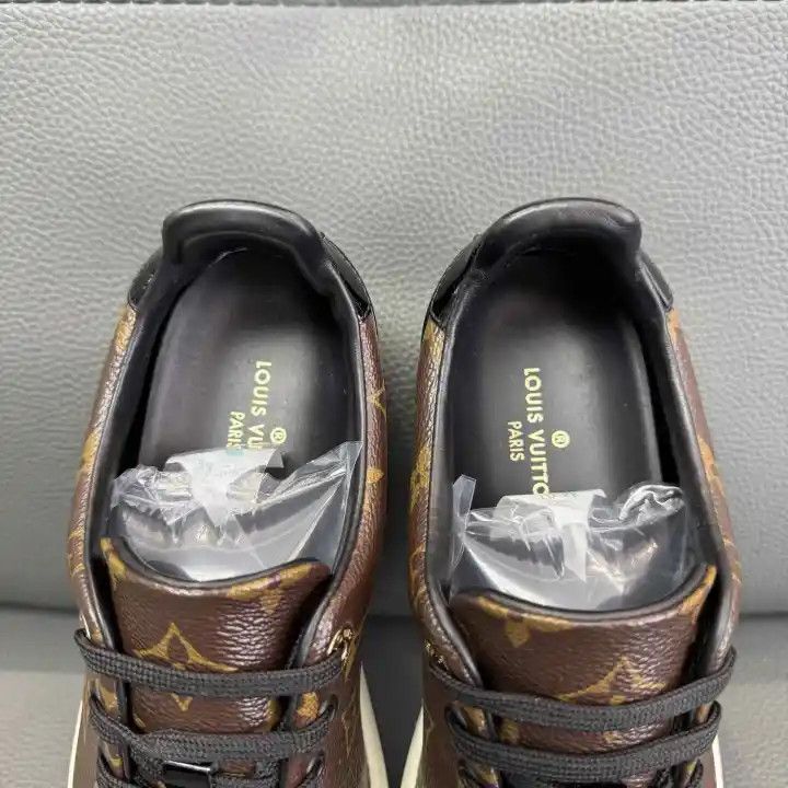 Louis Vuitton Louis Vuitton Frontrow Monogram Fashion Sneakers for Women 0079 Size US 6 / IT 36 - 3 Thumbnail
