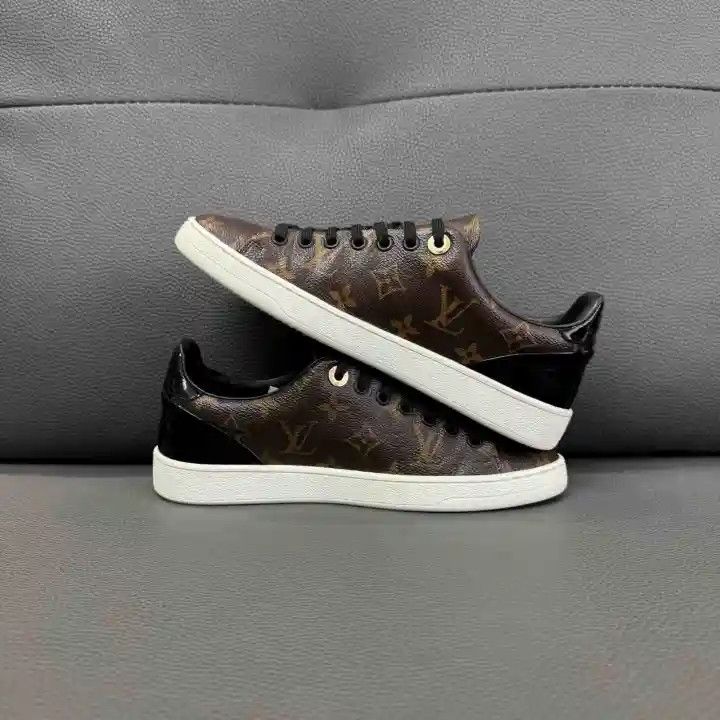 Louis Vuitton Louis Vuitton Frontrow Monogram Fashion Sneakers for Women 0079 Size US 6 / IT 36 - 6 Thumbnail