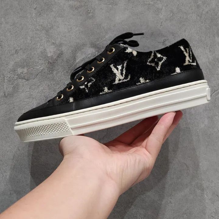 Louis Vuitton Louis Vuitton Stellar Fashion Sneakers in Black and White 0079 Size US 5 / IT 35 - 9 Thumbnail