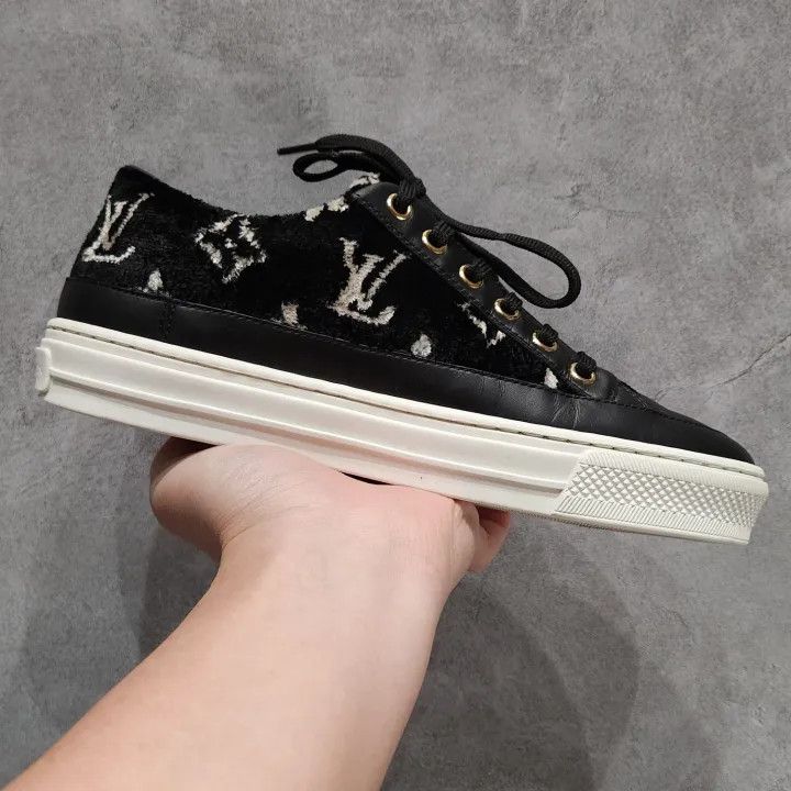 Louis Vuitton Louis Vuitton Stellar Fashion Sneakers in Black and White 0079 Size US 5 / IT 35 - 8 Thumbnail