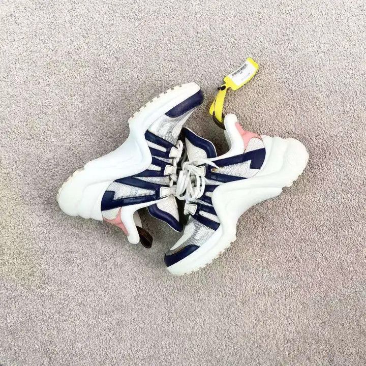 Louis Vuitton Louis Vuitton Archlight Low-Top Sneakers for Women 0079 Size US 6 / IT 36 - 4 Thumbnail