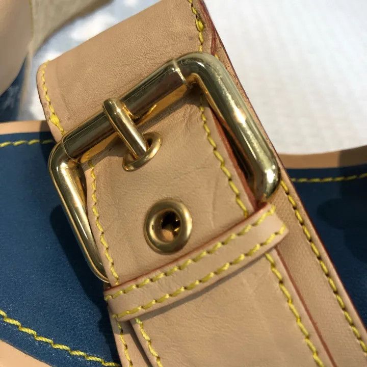 Louis Vuitton Louis Vuitton Classic Monogram Wedge Sandals 0079 Size US 8 / IT 38 - 12 Thumbnail