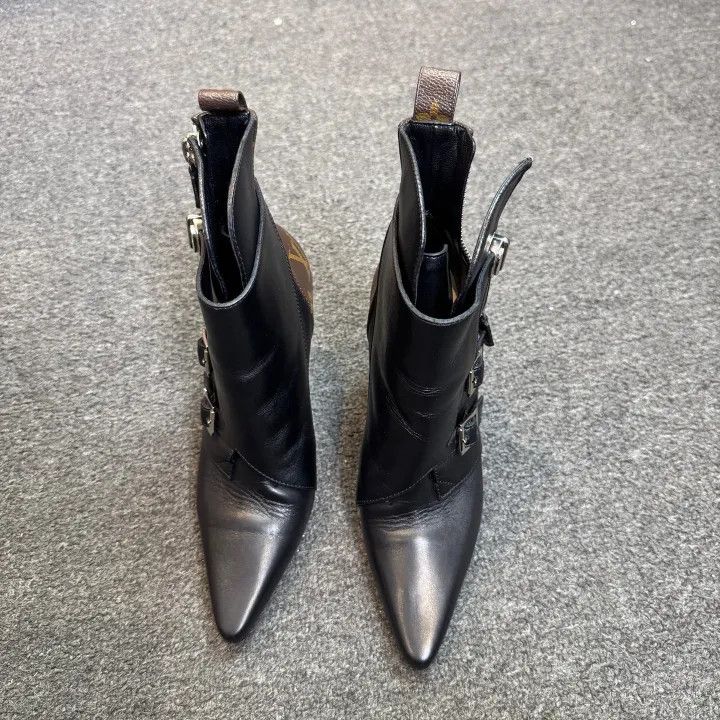 Louis Vuitton Louis Vuitton Janet Black Leather Ankle Boots 0079 Size US 6 / IT 36 - 2 Thumbnail