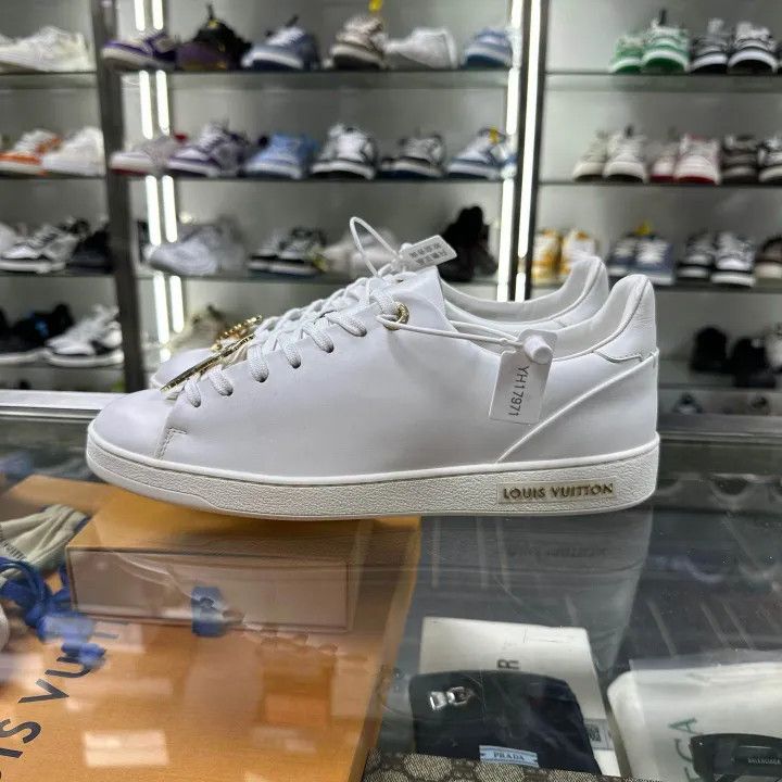 Louis Vuitton Louis Vuitton Cat Illustration White Sneakers 0079 Size US 7 / IT 37 - 6 Thumbnail