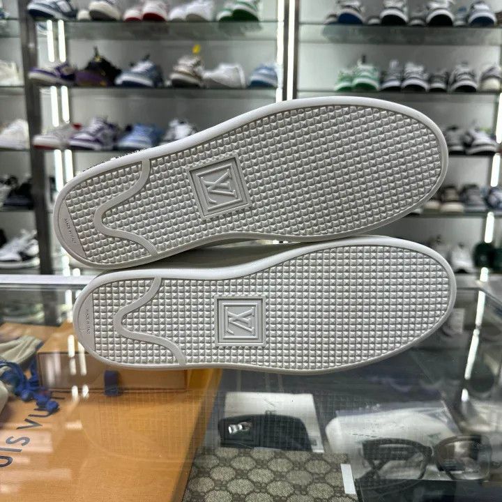 Louis Vuitton Louis Vuitton Cat Illustration White Sneakers 0079 Size US 7 / IT 37 - 4 Thumbnail