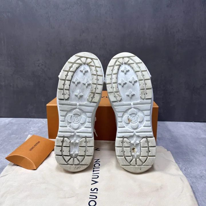 Louis Vuitton Louis Vuitton Squad Casual Sneakers for Women 0079 Size US 7 / IT 37 - 4 Thumbnail
