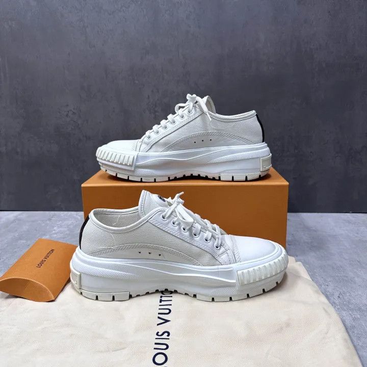 Louis Vuitton Louis Vuitton Squad Casual Sneakers for Women 0079 Size US 7 / IT 37 - 6 Thumbnail