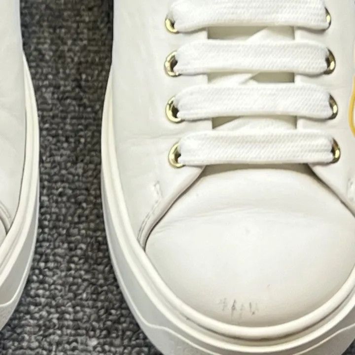 Louis Vuitton Louis Vuitton Time Out Low-Top Sneakers for Women 0079 Size US 6 / IT 36 - 8 Thumbnail