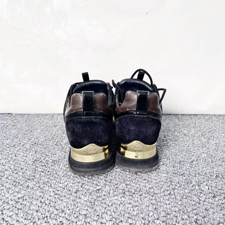 Louis Vuitton Louis Vuitton Black Low-Top Sneakers for Women 0079 Size US 4 / IT 34 - 6 Thumbnail