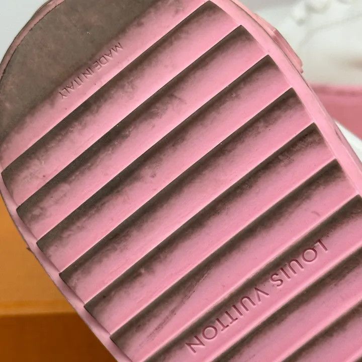 Louis Vuitton Louis Vuitton Time Out Low-Top Sneakers in White Pink 0079 Size US 6 / IT 36 - 10 Thumbnail