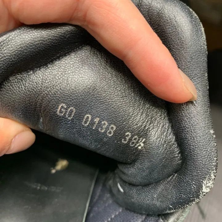 Louis Vuitton Louis Vuitton Archlight Sneakers for Women in Black 0079 Size US 7 / IT 37 - 10 Thumbnail