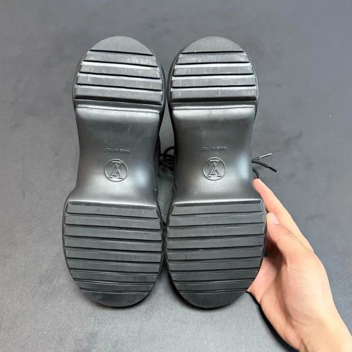 Louis Vuitton Louis Vuitton Archlight Black Sports Shoes 0079 Size US 7 / IT 37 - 4 Thumbnail