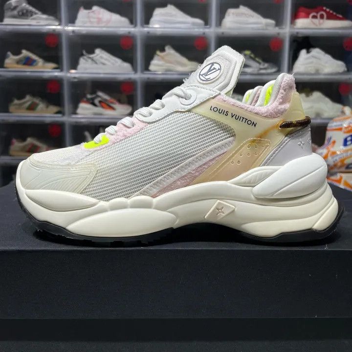 Louis Vuitton Louis Vuitton Run 55 Low-Top Sneakers for Women 0079 Size US 4 / IT 34 - 11 Thumbnail