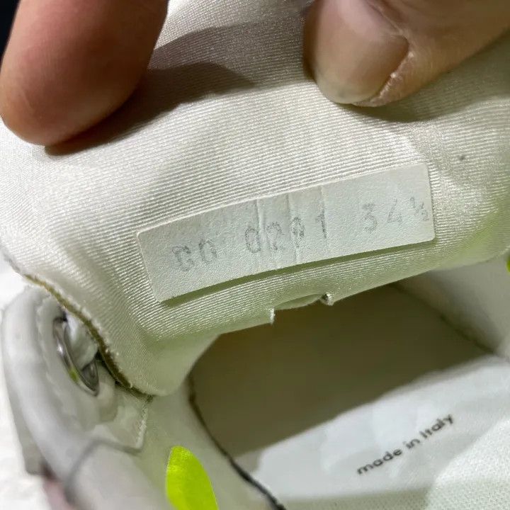 Louis Vuitton Louis Vuitton Run 55 Low-Top Sneakers for Women 0079 Size US 4 / IT 34 - 15 Thumbnail