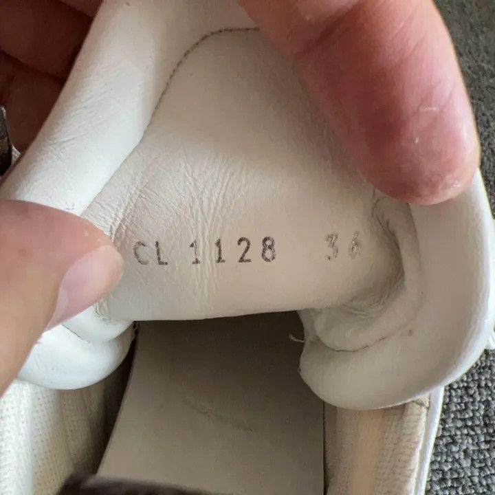 Louis Vuitton Louis Vuitton Archlight White Sports Sneakers for Women 0079 Size US 5 / IT 35 - 5 Thumbnail