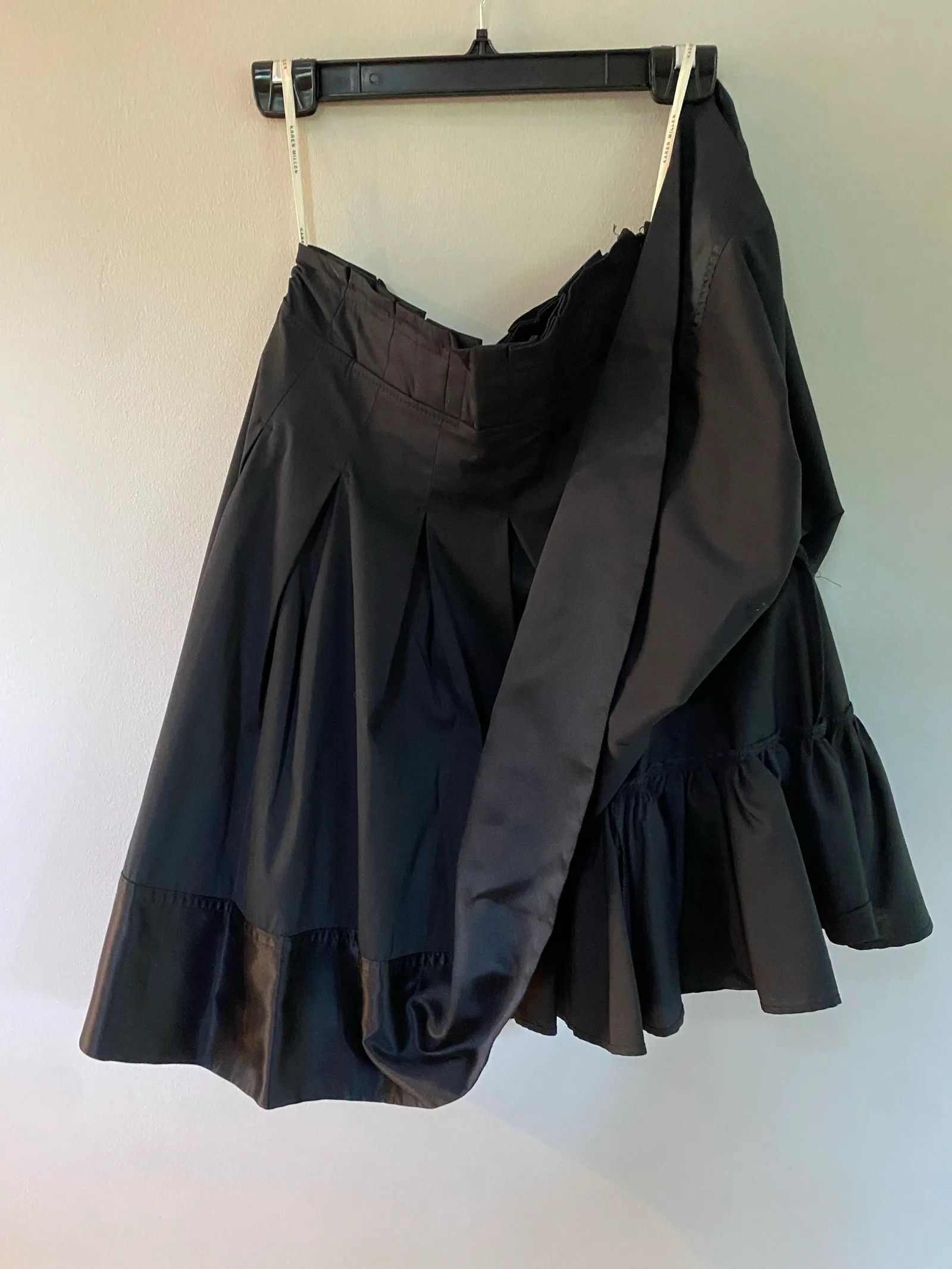 Karen Millen Karen Millen SE035/S08S Skirt Size 26" / US 2 / IT 38 - 4 Thumbnail