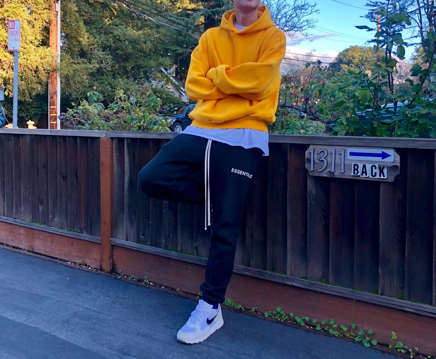 Pacsun Essentials Sweatpants | Grailed