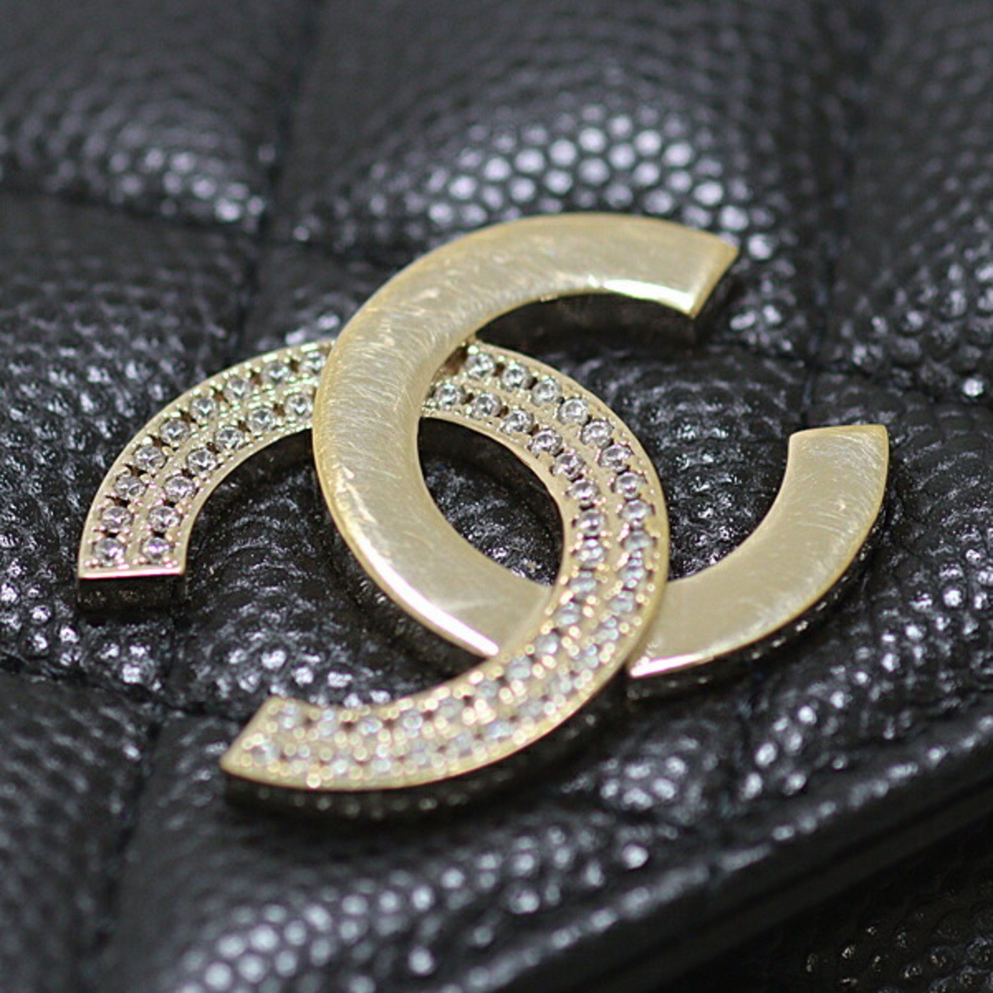 Chanel CHANEL Medium Flap Wallet Caviar Skin Black Matelasse Bi-fold Coco Mark Size ONE SIZE - 5 Thumbnail