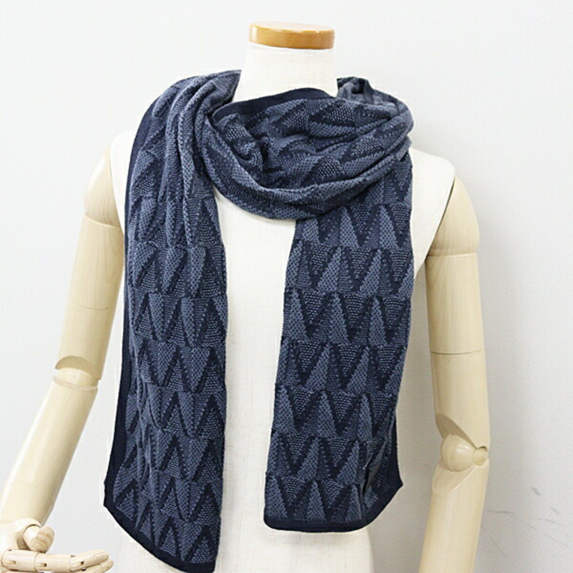 Louis Vuitton Louis Vuitton Scarf Echarpe Gaston V Grey 85% Cotton/15% Cashmere M70044 Size ONE SIZE - 4 Thumbnail