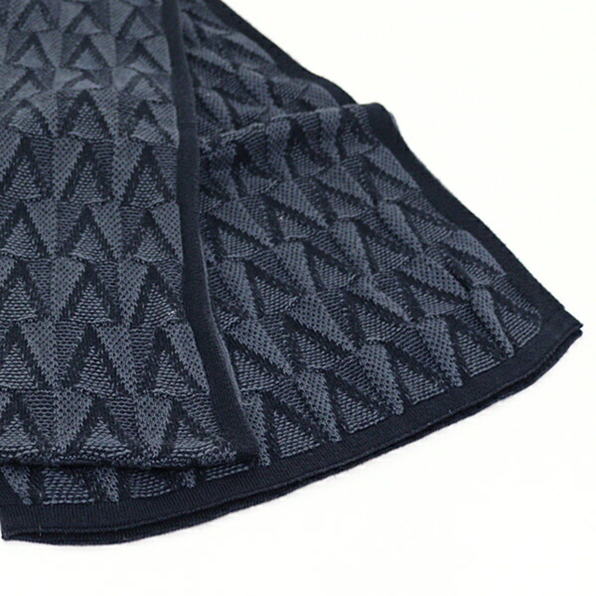 Louis Vuitton Louis Vuitton Scarf Echarpe Gaston V Grey 85% Cotton/15% Cashmere M70044 Size ONE SIZE - 6 Thumbnail