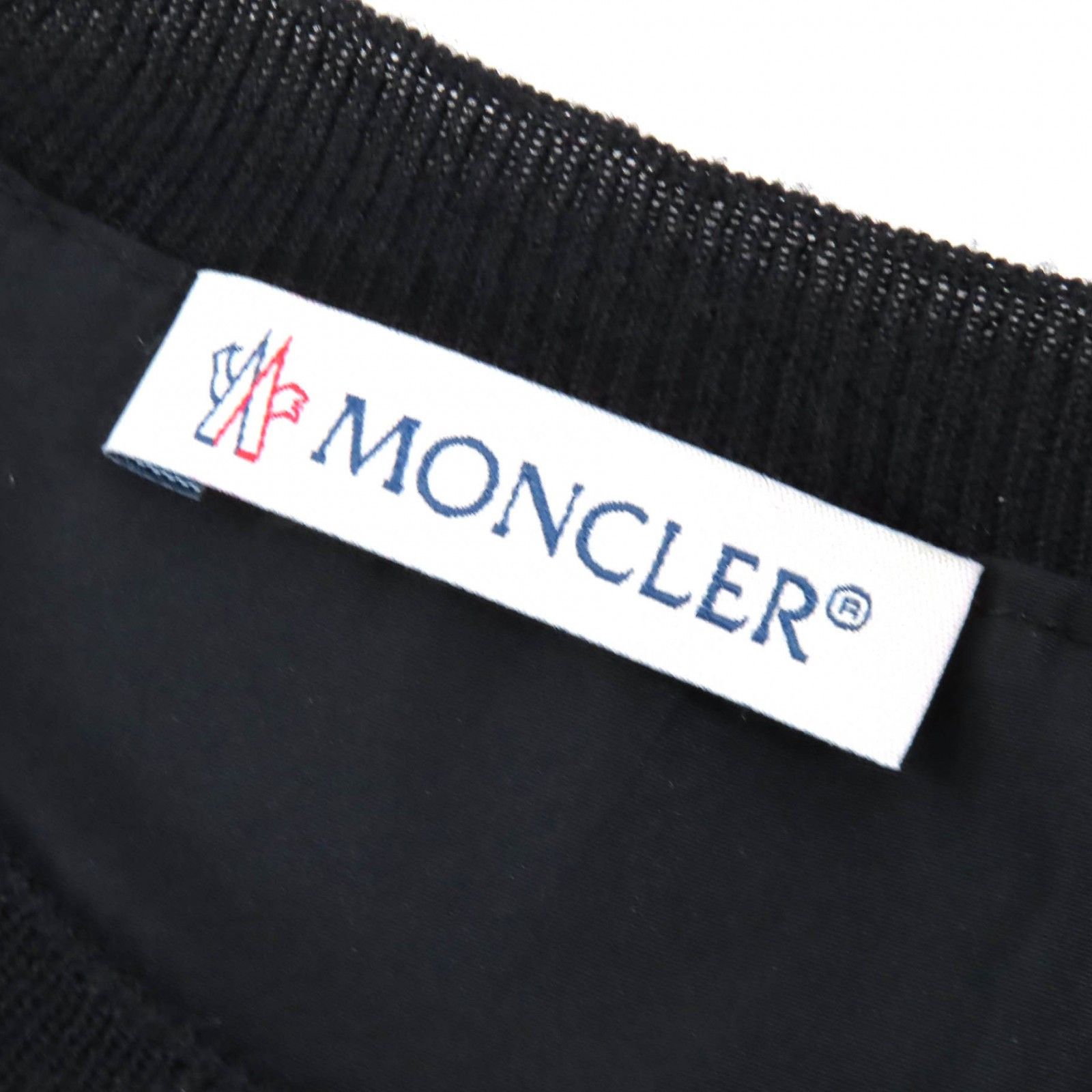 Moncler Moncler Moncler MAGLIONE TRICOT GIROCOLLO Knitwear Others Tops Size ONE SIZE - 7 Thumbnail