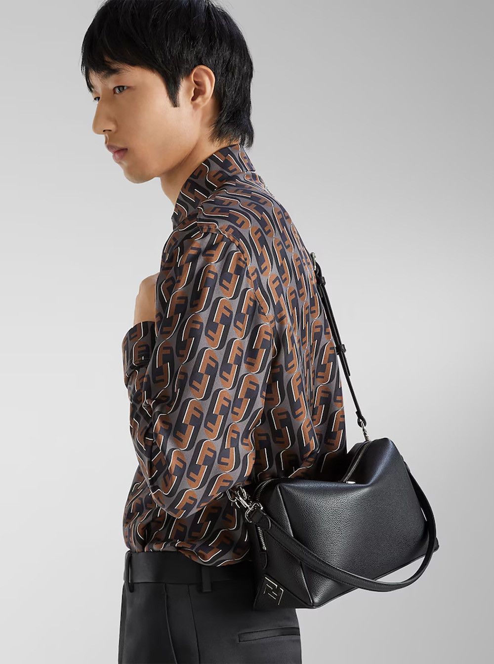 'Lui Medium' Black Shoulder Bag with Removable Strap in Leather Man