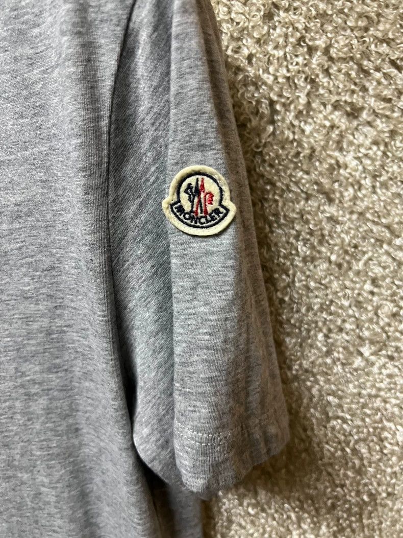 Moncler Moncler Men's Gray Short Sleeve T-Shirt Size US S / EU 44-46 / 1 - 4 Thumbnail