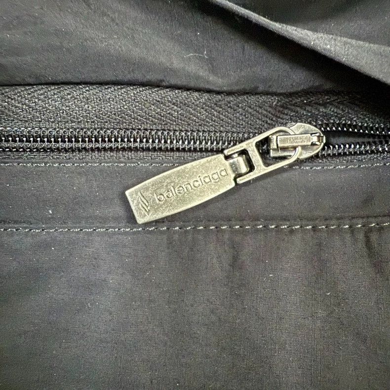 Balenciaga Balenciaga New Baggy Four-Leg Pants Size US 26 / EU 42 - 3 Thumbnail