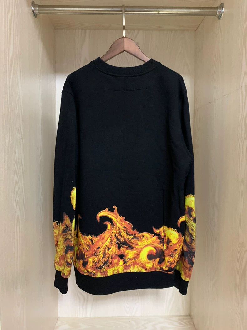 Givenchy Givenchy Flame Print Crewneck Sweatshirt Size US S / EU 44-46 / 1 - 3 Thumbnail