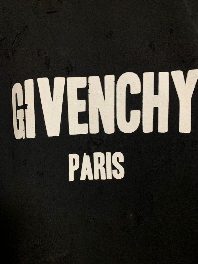 Givenchy Givenchy Paris Oversized Distressed T-Shirt Size US XS / EU 42 / 0 - 4 Thumbnail