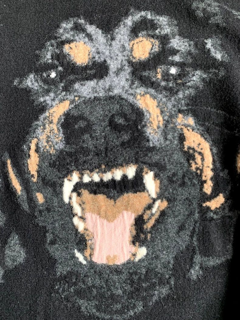 Givenchy 100% Wool Dog Head Sweater