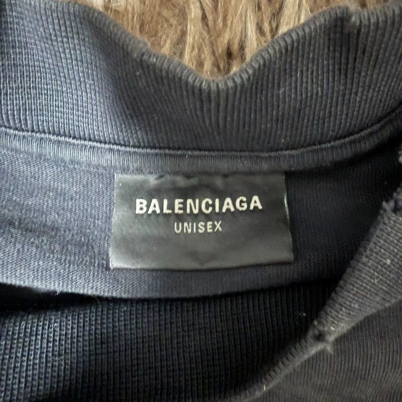 Balenciaga Balenciaga Distressed Logo Short Sleeve Tee Size US S / EU 44-46 / 1 - 3 Thumbnail