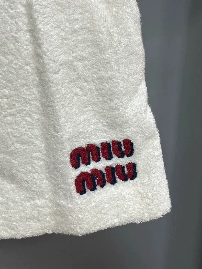 Miu Miu miumiu white towel shorts Size US 38 / EU 54 - 3 Thumbnail
