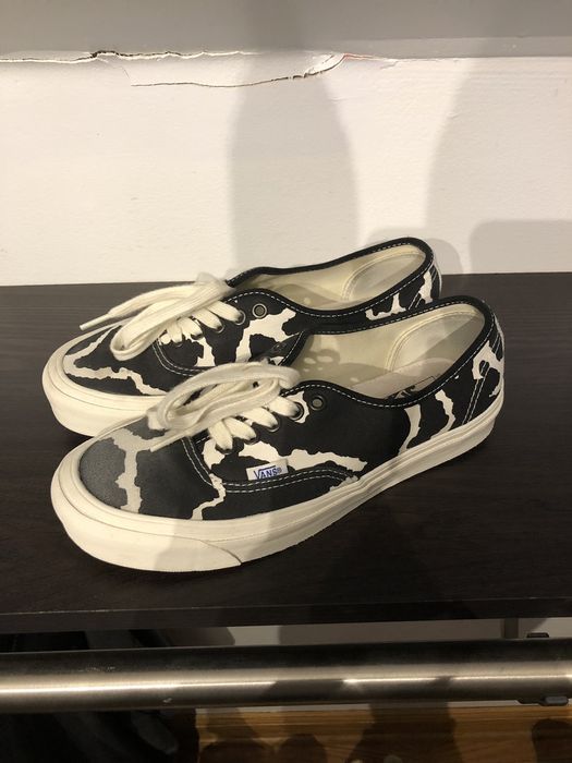 Vans vault cheap cow