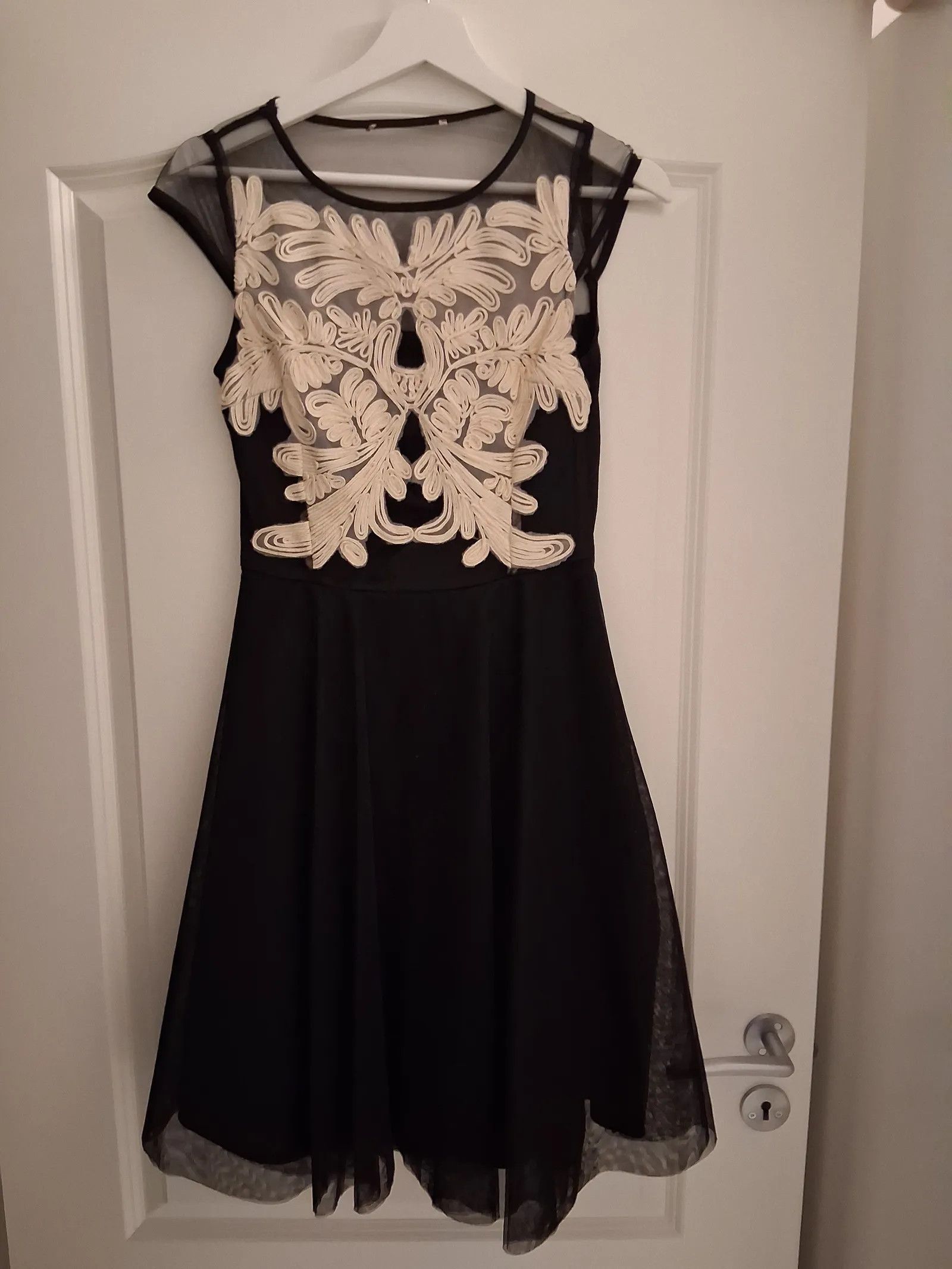 Guess Guess Dress Size XS / US 0-2 / IT 36-38 - 2 Thumbnail