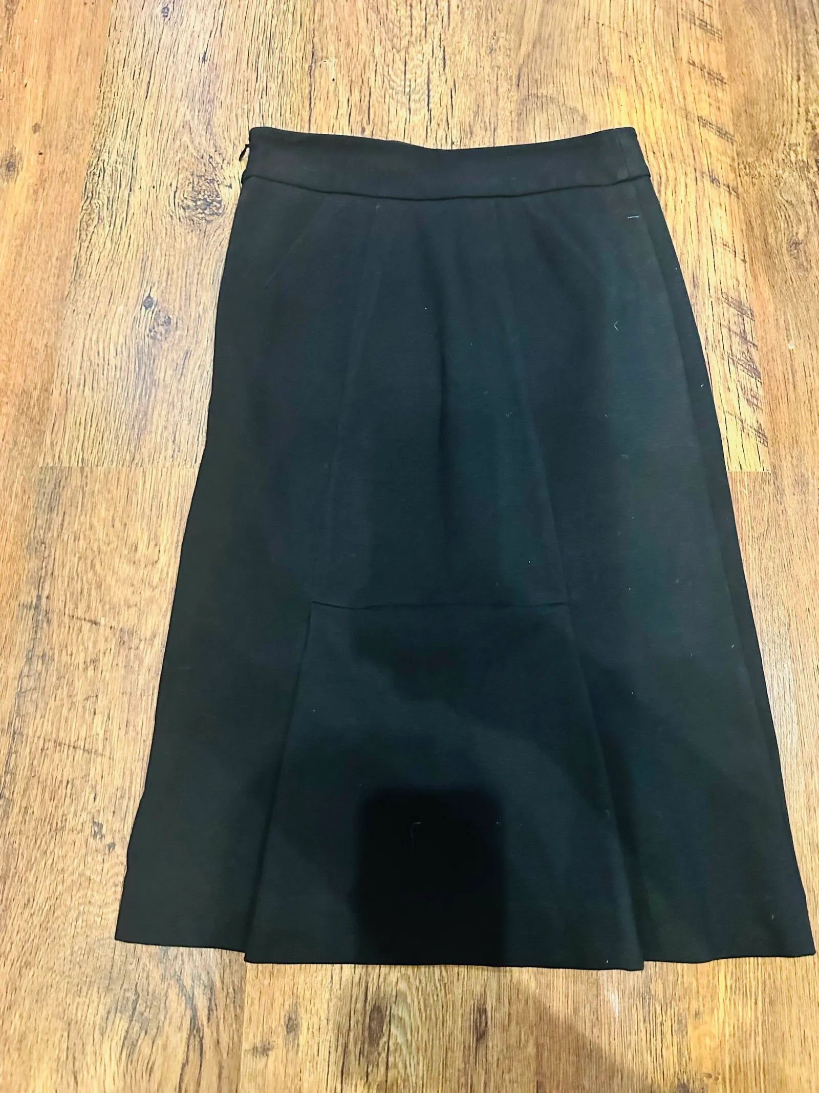 Diane von Furstenberg Diane von Furstenberg Skirt Size 26" / US 2 / IT 38 - 2 Thumbnail