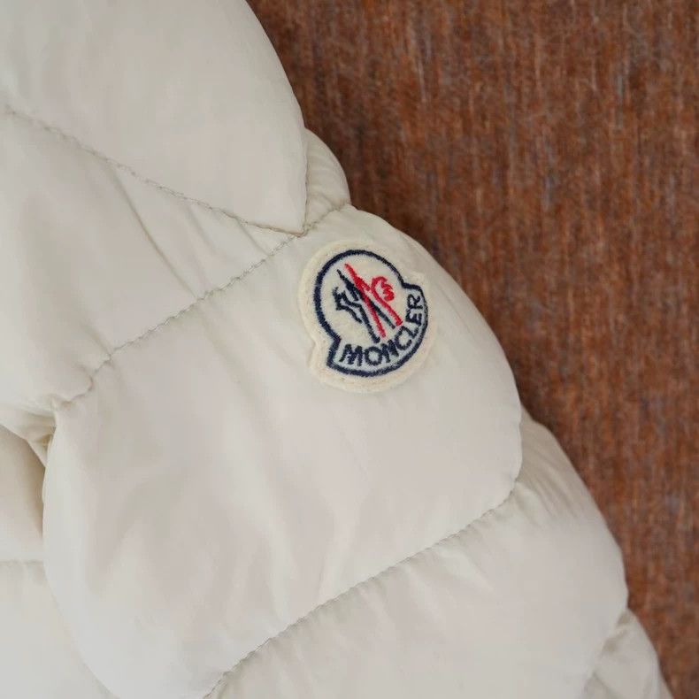 Moncler Moncler Beige Down Jacket with Detachable Hood Size US S / EU 44-46 / 1 - 3 Thumbnail