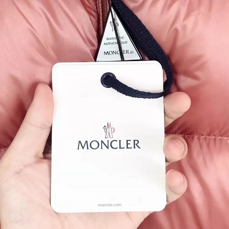 Moncler moncler pink down jacket new Size US L / EU 52-54 / 3 - 5 Thumbnail
